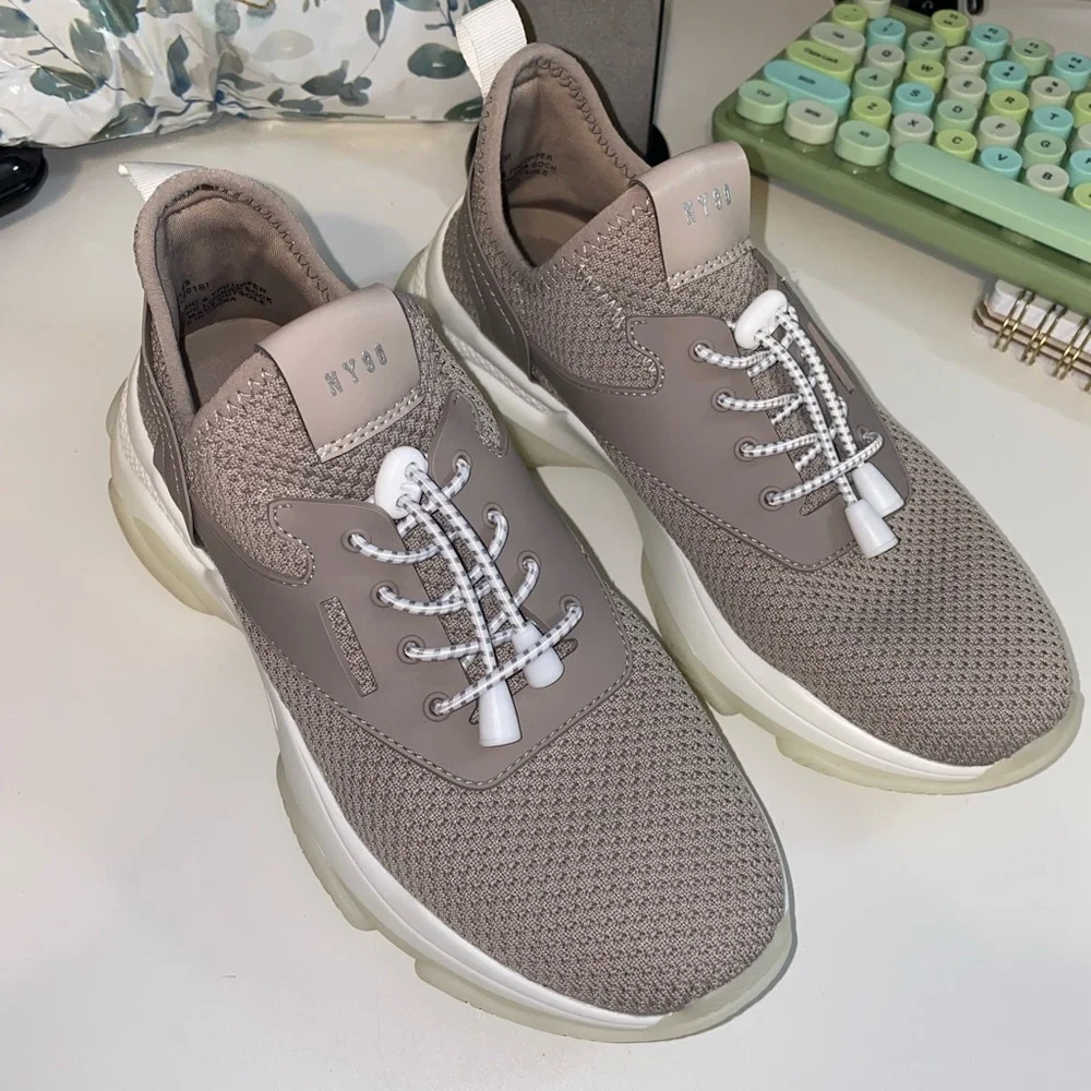 Steve Madden Women’s Myles Taupe Slip On Shoe - Picture 6 of 7